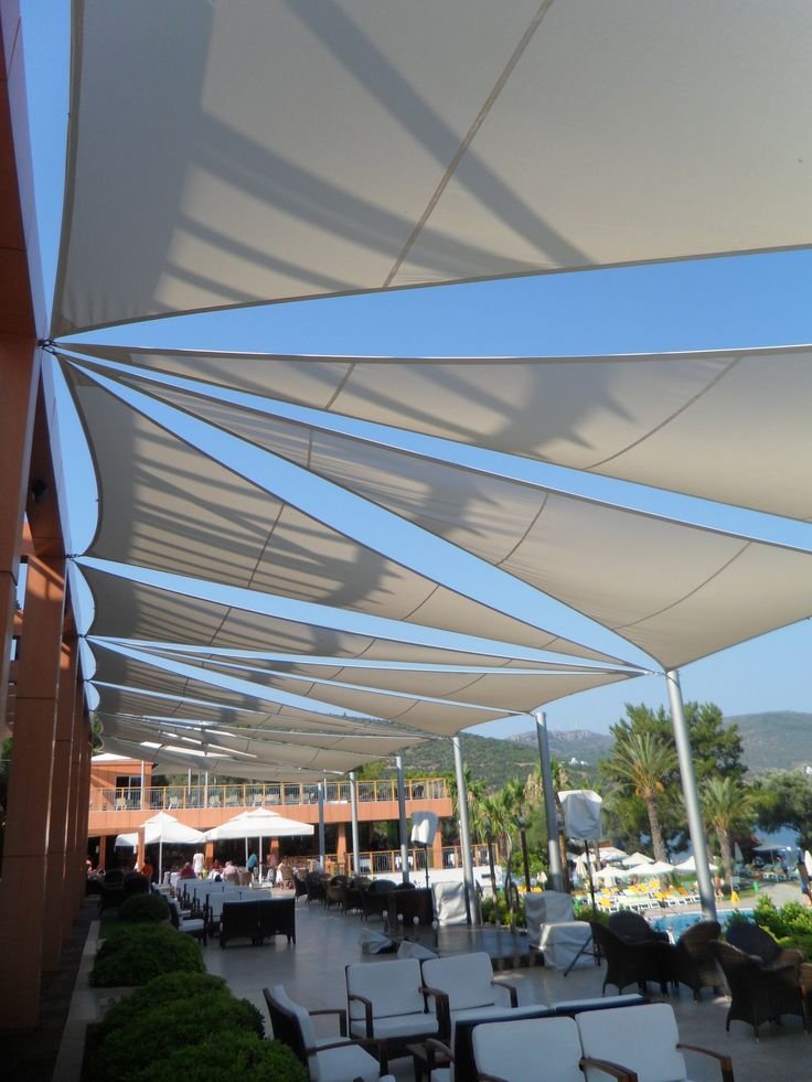 مظلات شد إنشائي في الخبر